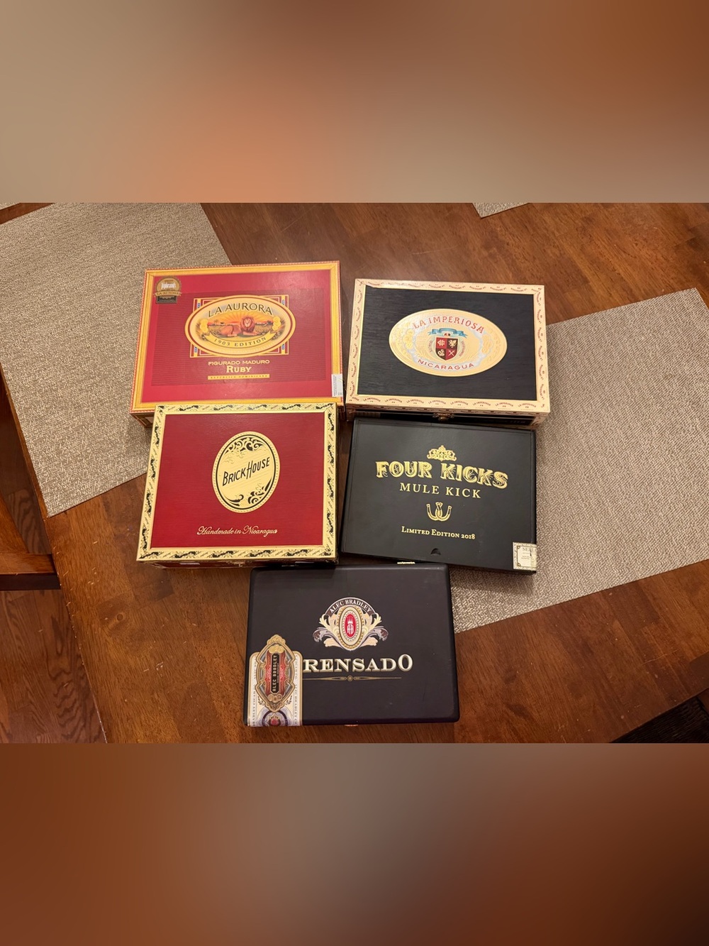 Empty Cigar boxes includes all 5 decor
